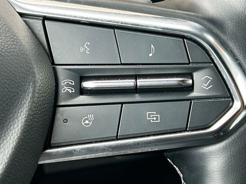 Used 2024 Chevrolet Traverse LT FWD image 39