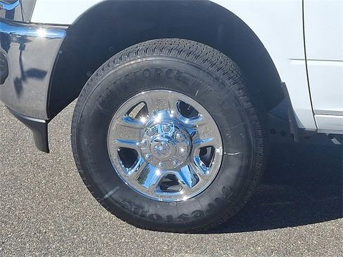 Used 2023 RAM 3500 Tradesman w/ Chrome Appearance Group image 8