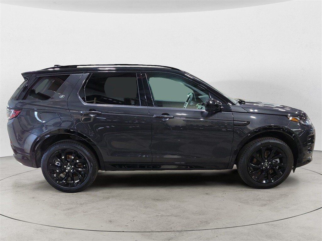 New 2025 Land Rover Discovery Sport Dynamic SE AWD/4WD image 6