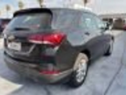 Used 2022 Chevrolet Equinox LS image 5