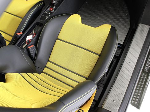Used 2015 Ferrari 458 Speciale Coupe RWD image 26