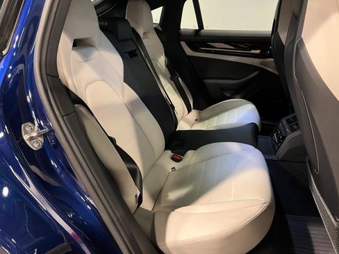 Used 2024 Porsche Panamera 4 image 35