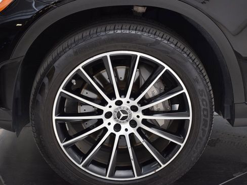 Certified 2022 Mercedes-Benz GLC 300 image 11