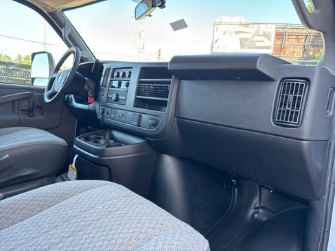 New 2024 Chevrolet Express 3500 w/ Power Convenience Package image 22