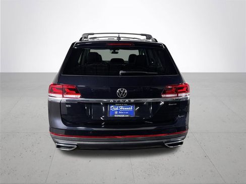 Certified 2023 Volkswagen Atlas SE image 7