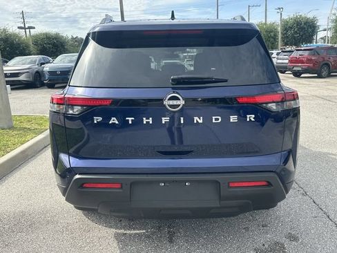 Used 2025 Nissan Pathfinder SV FWD image 7