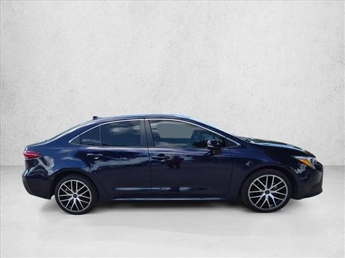 Used 2024 Toyota Corolla XLE FWD image 4