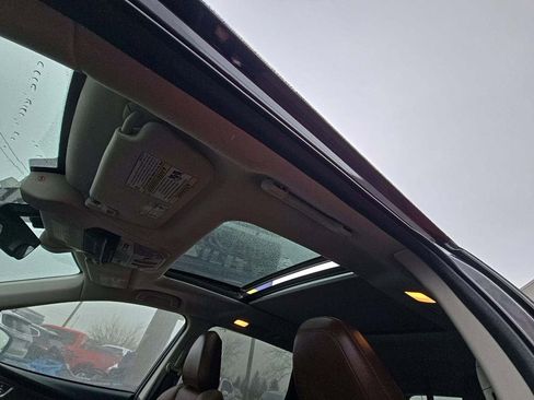 Used 2019 Subaru Ascent Touring image 5