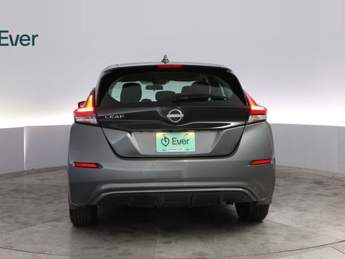 Used 2025 Nissan Leaf S FWD image 15