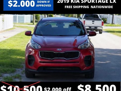 Used 2019 Kia Sportage LX FWD image 2