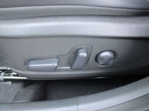 Used 2020 Hyundai Kona Limited image 26