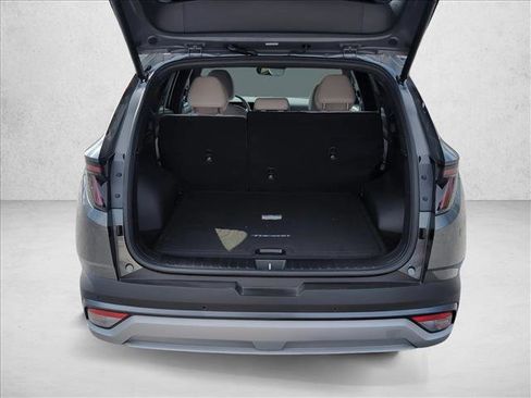 Certified 2025 Hyundai Tucson Limited image 7
