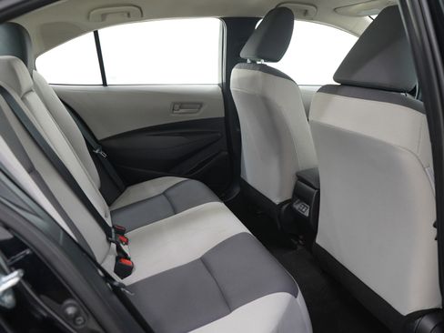 Used 2025 Toyota Corolla LE image 12