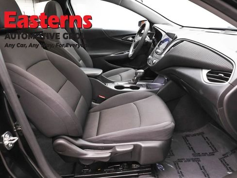 Used 2023 Chevrolet Malibu LT FWD image 24