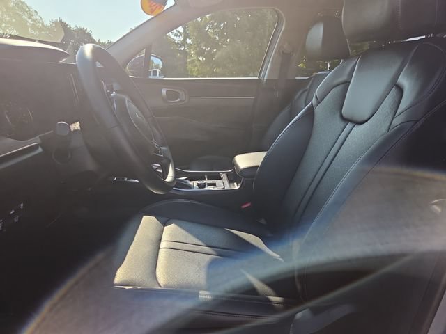 Certified 2023 Kia Sorento EX FWD image 12