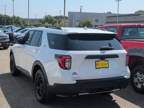Used 2023 Ford Explorer Timberline w/ Timberline Technology Package AWD/4WD image 4