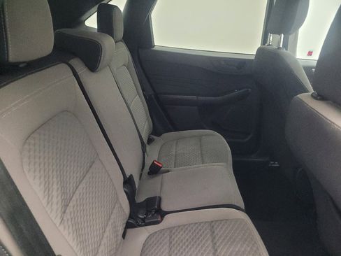 Used 2022 Ford Escape SE FWD image 19