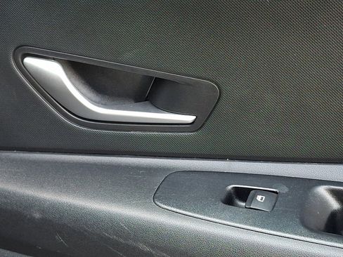Used 2023 Hyundai Elantra SEL FWD image 14