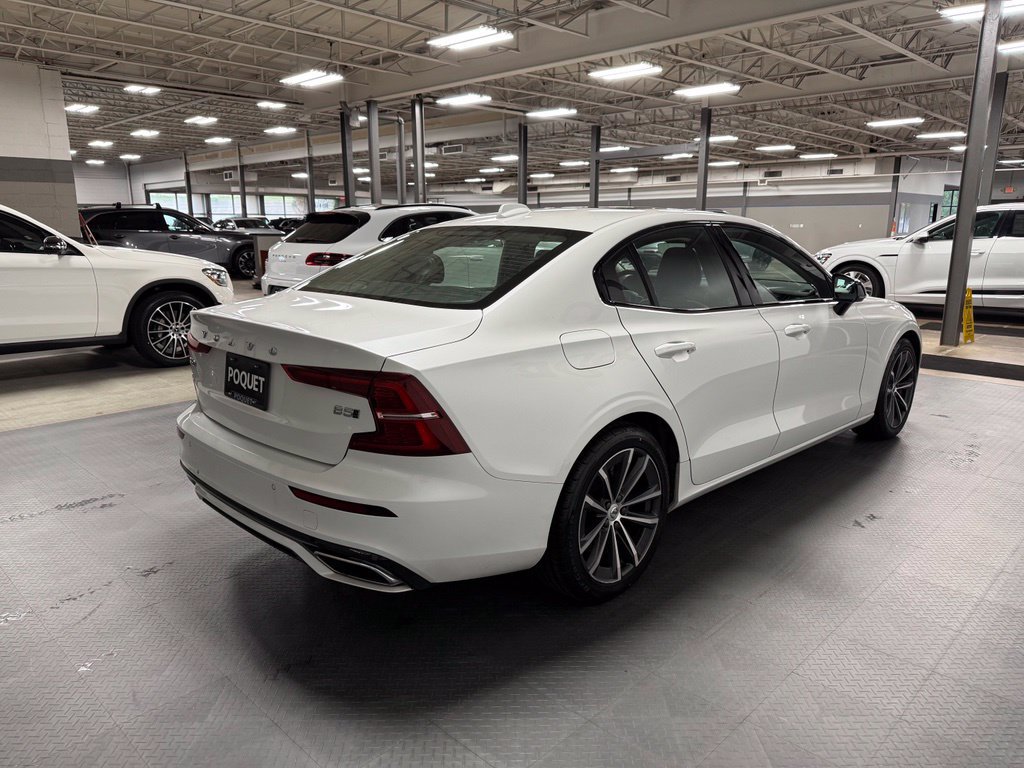 Used 2022 Volvo S60 B5 Momentum AWD/4WD image 4