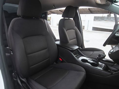 Used 2022 Chevrolet Malibu LS image 12