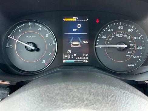 Used 2020 Subaru Crosstrek 2.0i Premium w/ Moonroof Package 2 AWD/4WD image 18