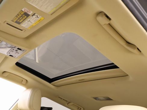 Used 2017 Lexus LX 570 4WD image 18