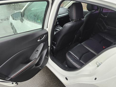 Used 2016 MAZDA MAZDA3 s Touring image 28