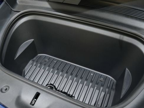 Used 2021 Tesla Model Y Long Range image 50