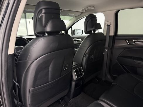 Used 2024 Kia Sportage EX FWD image 32