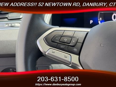 Used 2022 Volkswagen Tiguan SE AWD/4WD image 18