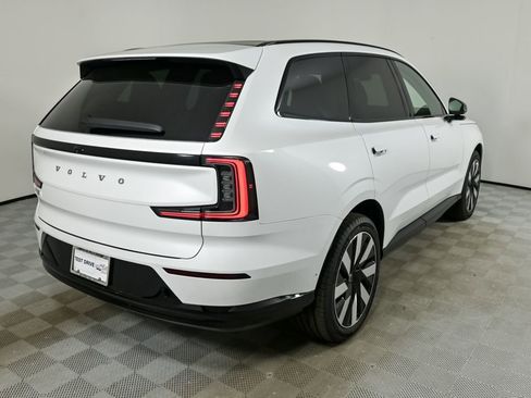 New 2025 Volvo EX90 Plus w/ Protection Package Premier image 29