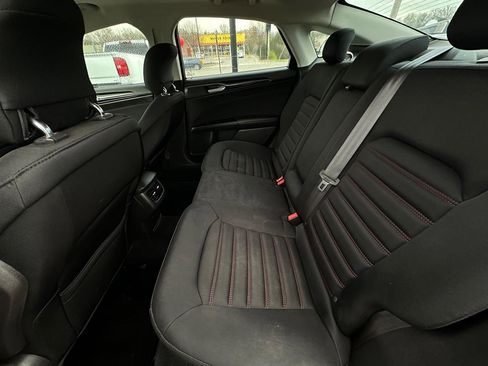 Used 2014 Ford Fusion SE image 9