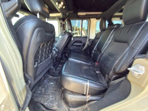 Used 2023 Jeep Wrangler Unlimited Rubicon 4xe w/ Steel Bumper Group AWD/4WD image 7