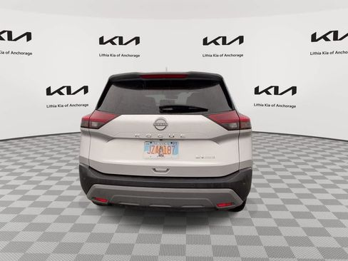 Used 2023 Nissan Rogue SV AWD/4WD image 7