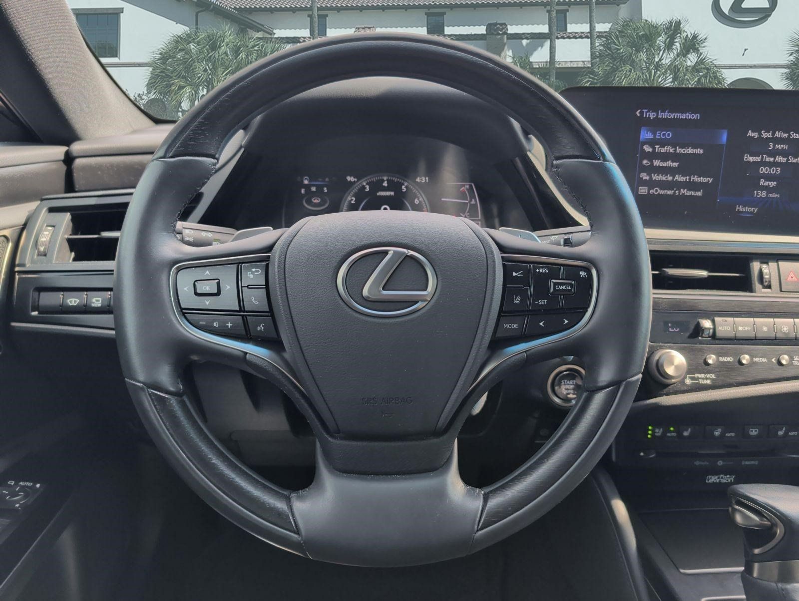 Used 2022 Lexus ES 350 Ultra Luxury w/ Accessory Package 2 FWD image 13