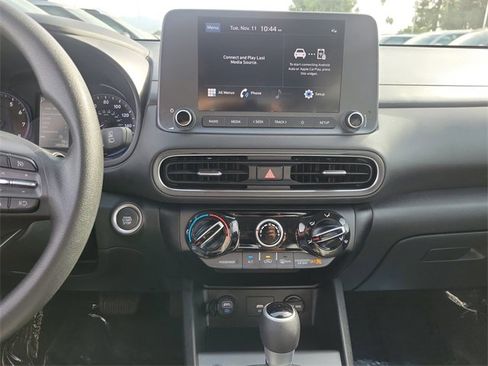 Used 2023 Hyundai Kona SEL image 12