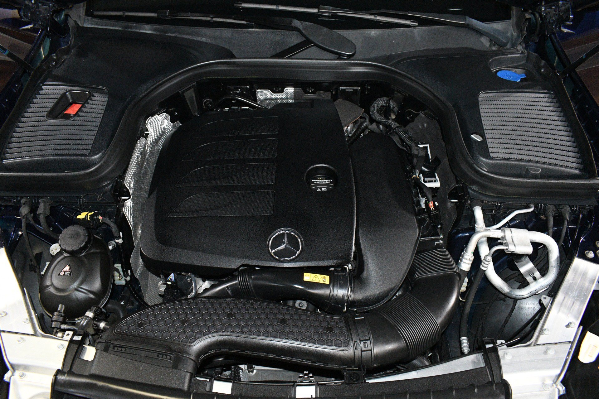 Used 2022 Mercedes-Benz GLC 300 image 93
