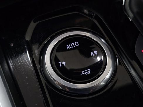 Used 2023 Chevrolet Colorado W/T w/ WT Convenience Package II AWD/4WD image 22