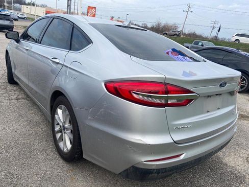Used 2019 Ford Fusion SE image 5