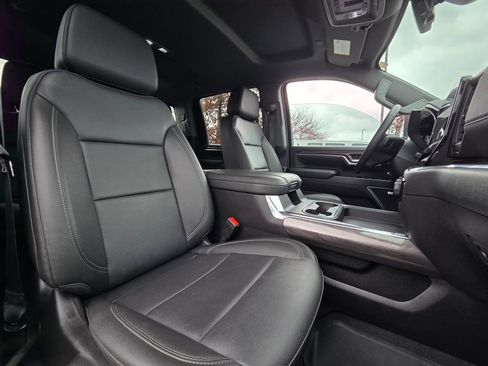 Used 2024 Chevrolet Silverado 2500 LTZ w/ LTZ Premium Package image 28