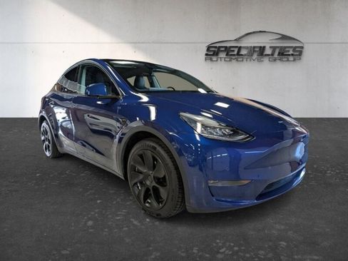 Used 2021 Tesla Model Y Long Range image 1