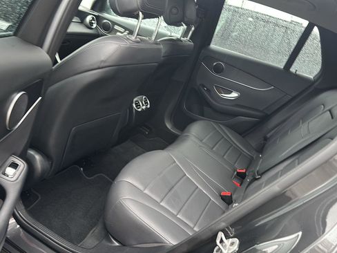 Used 2021 Mercedes-Benz GLC 300 4MATIC image 25