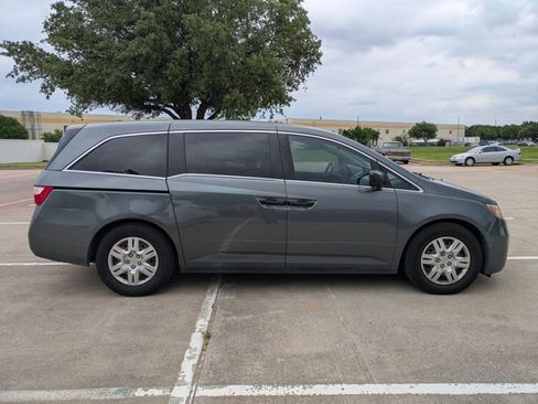 Used 2013 Honda Odyssey LX image 4