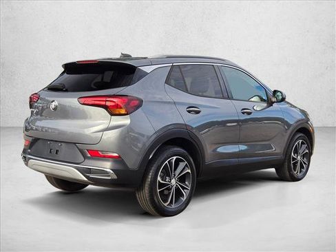 Used 2020 Buick Encore GX Essence image 5
