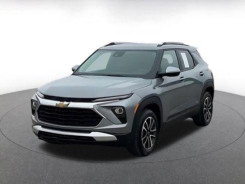 Used 2025 Chevrolet TrailBlazer LT image 8