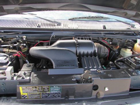 Used 2003 Ford E-150 and Econoline 150 Wagon image 31