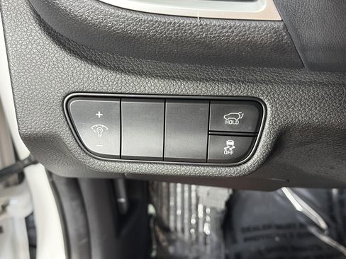Certified 2024 Kia Seltos SX w/ SX Sunroof Package AWD/4WD image 29