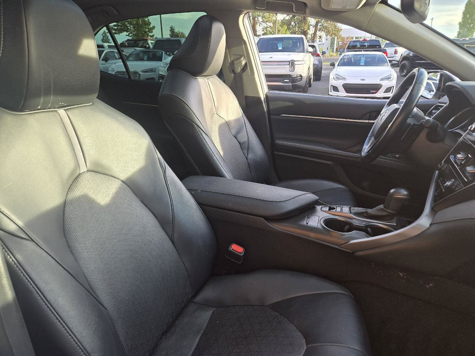 Used 2022 Toyota Camry XSE FWD image 12