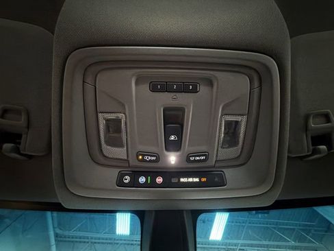 Used 2021 Chevrolet Silverado 1500 LT AWD/4WD image 22