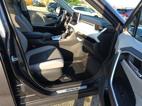 New 2025 Toyota RAV4 XLE image 11